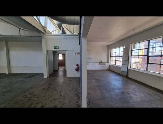 450M² BUSINESS TO LET IN WOODSTOCK
